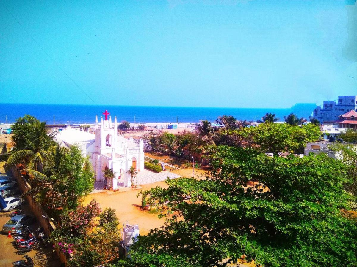 Beach Penthouse, Chennai Bed & Breakfast Exterior photo