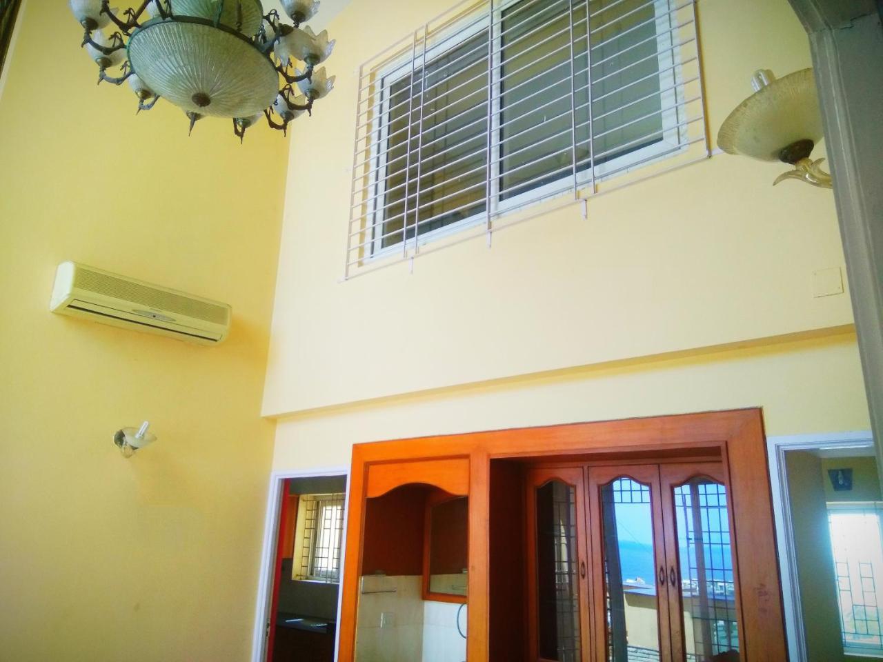Beach Penthouse, Chennai Bed & Breakfast Exterior photo